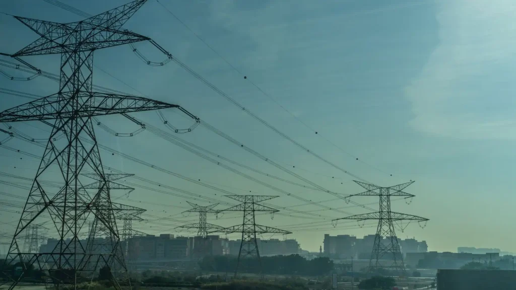 alt="Spring Cocktail 2019 și previziunile energetice pentru anul acesta"