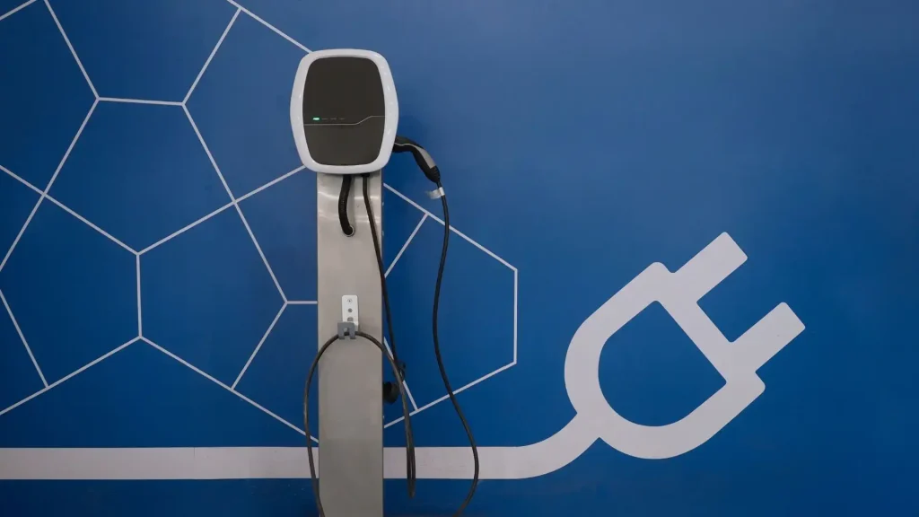 alt="Romania’s energy industry future from a clean mobility perspective"