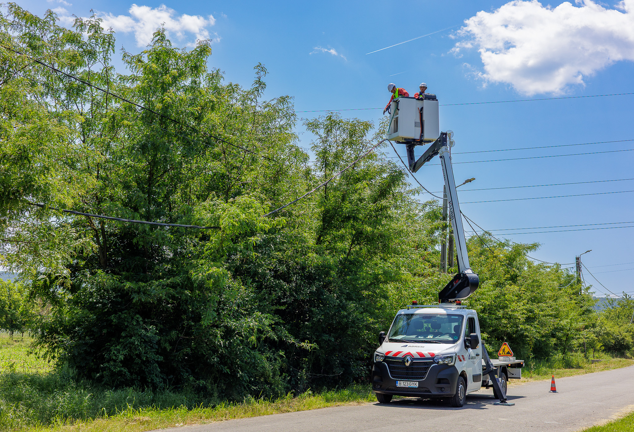 Un proiect complex pentru o rețea mai eficientă: modernizarea infrastructurii electrice din Butoiești